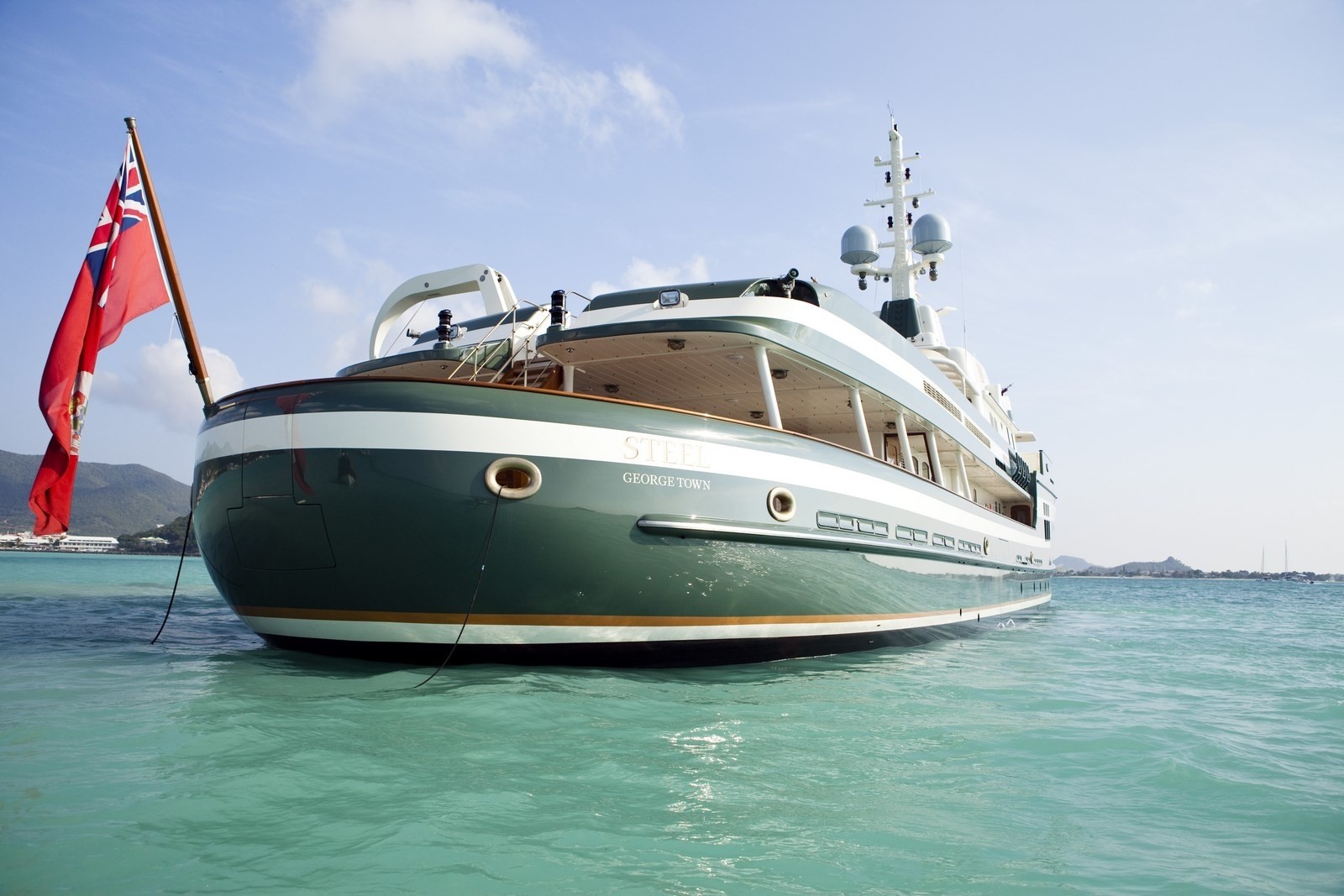 Yacht STEEL, Pendennis CHARTERWORLD Luxury Superyacht 